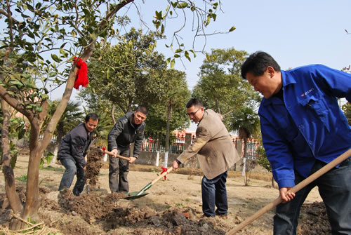 �����L(zh��ng)���͡�����(hu��)��ϯ���y�A�����a(ch��n)�����L(zh��ng)��ʡ��|(zh��)�z�����L(zh��ng)�ɣ��ֲ��