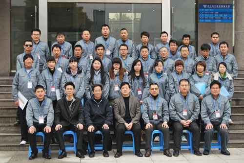 �Ϻ������y�T�S�����F�����޹�˾2012������������������ǰ��Ӱ