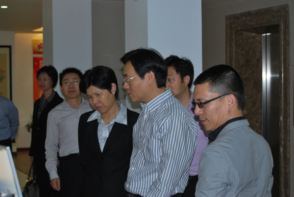 沙部長參觀公司職工之家活動中心