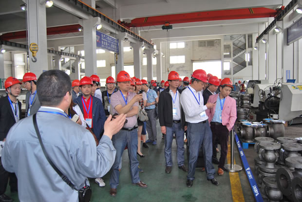 �Ϻ������y�T�S���Fȫ����(y��u)�㽛(j��ng)�N����Մ���������텢�^��˾���a(ch��n)�ӹ�܇�g���D 6��