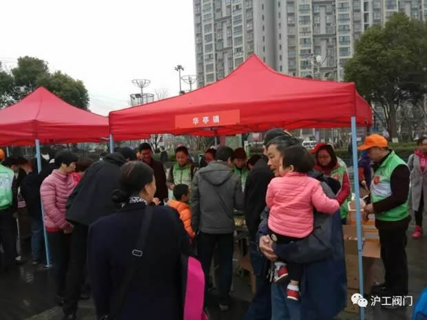 �Ϻ������y�T�S���F(tu��n)���ӡ��ۡ����� �С���ů�����½M��־Ը�߷���(w��)���(d��ng)���D5��